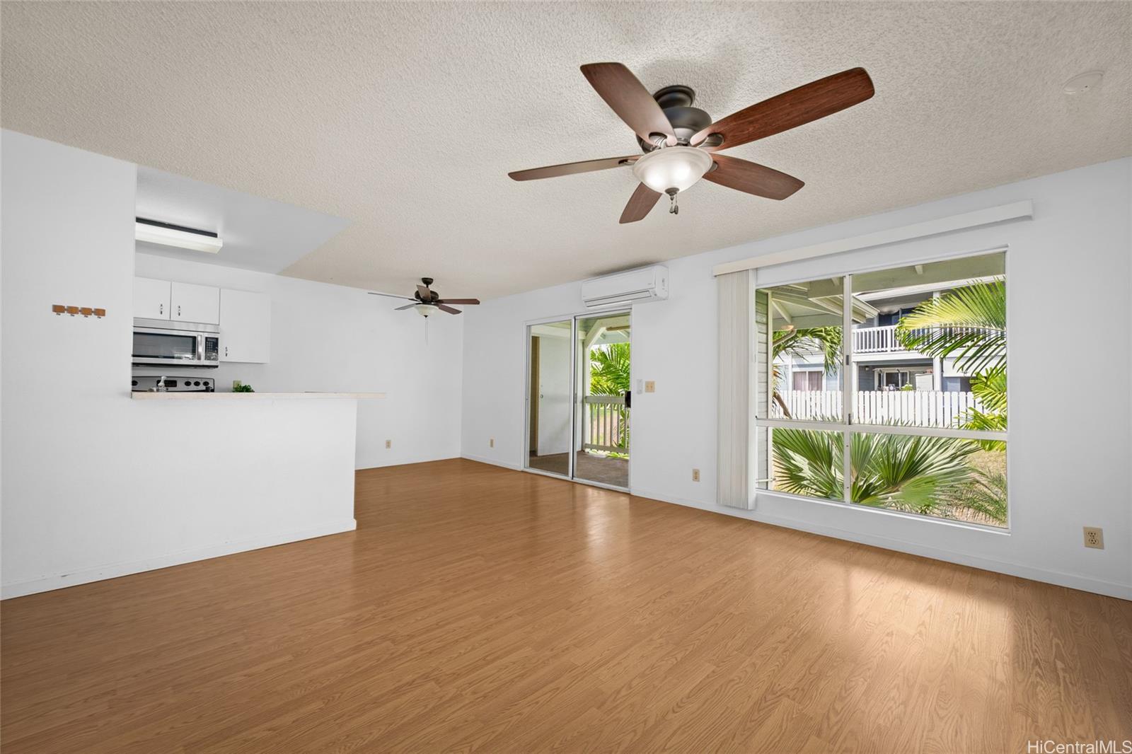 94-828 Lumiauau Street #M204, Waipahu, HI 96797