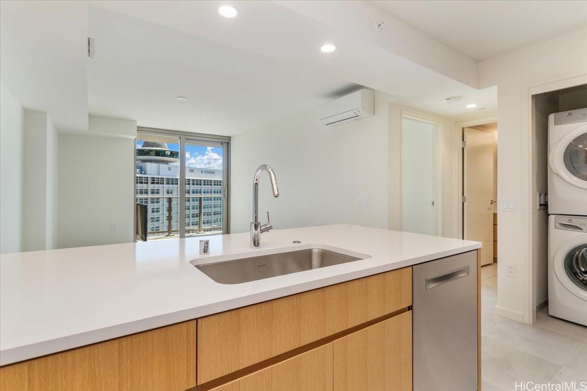 1388 Kapiolani Boulevard #2503, Honolulu, HI 96814