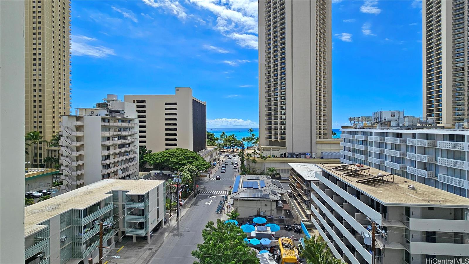 2427 Kuhio Avenue #902, Honolulu, HI 96815