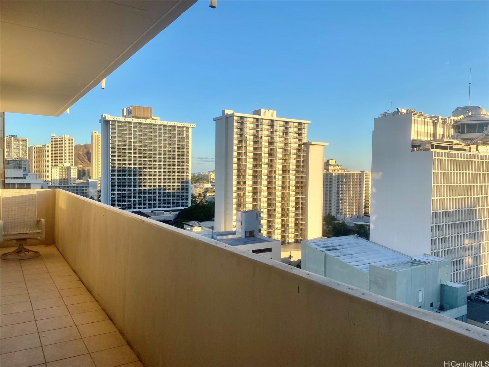 364 Seaside Avenue #1811, Honolulu, HI 96815