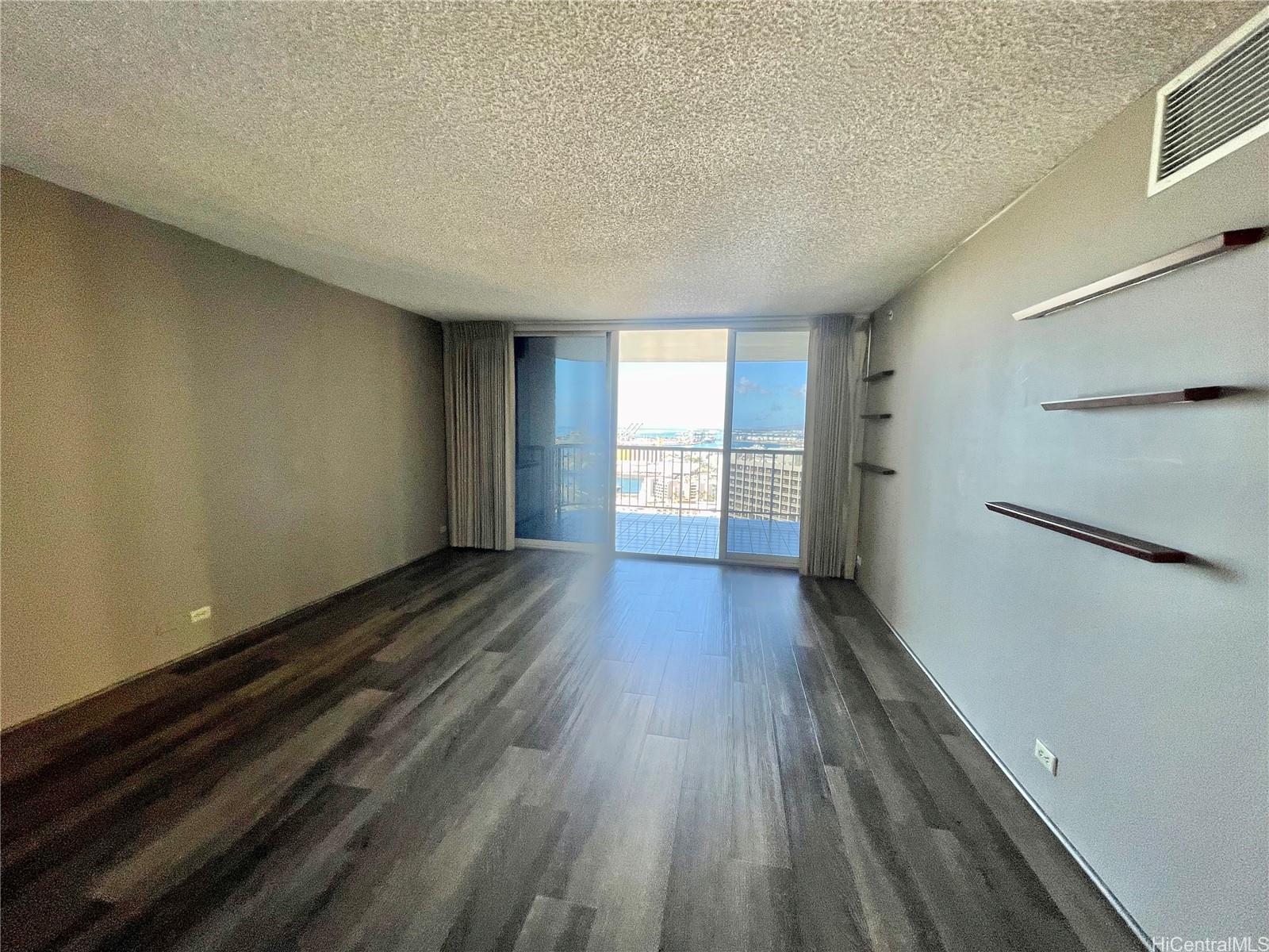 1212 Nuuanu Avenue #2712, Honolulu, HI 96817