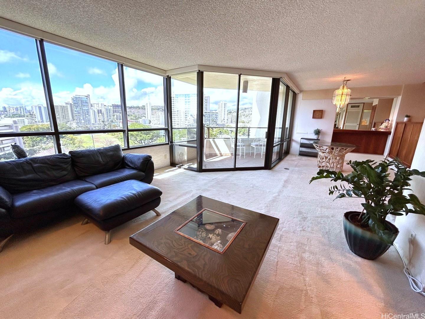 1525 Wilder Avenue #808, Honolulu, HI 96822