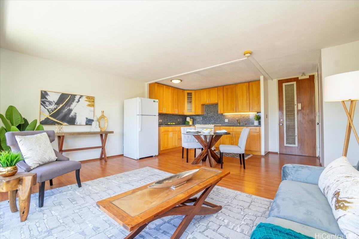 1511 Nuuanu Avenue #423, Honolulu, HI 96817