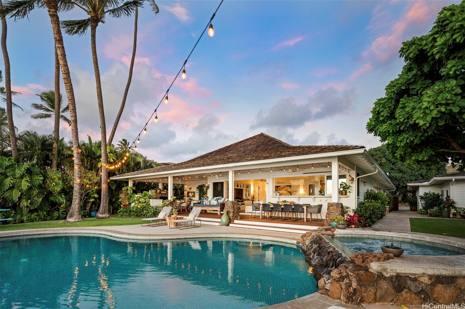 425 Portlock Road Honolulu, HI 96825