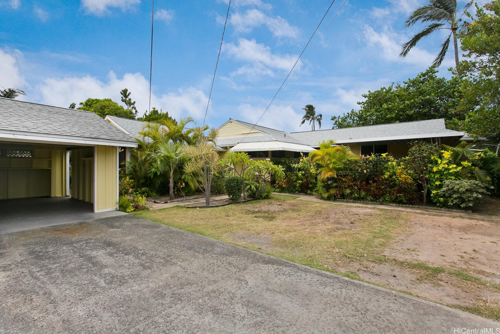 525-A Kalaheo Avenue Kailua, HI 96734