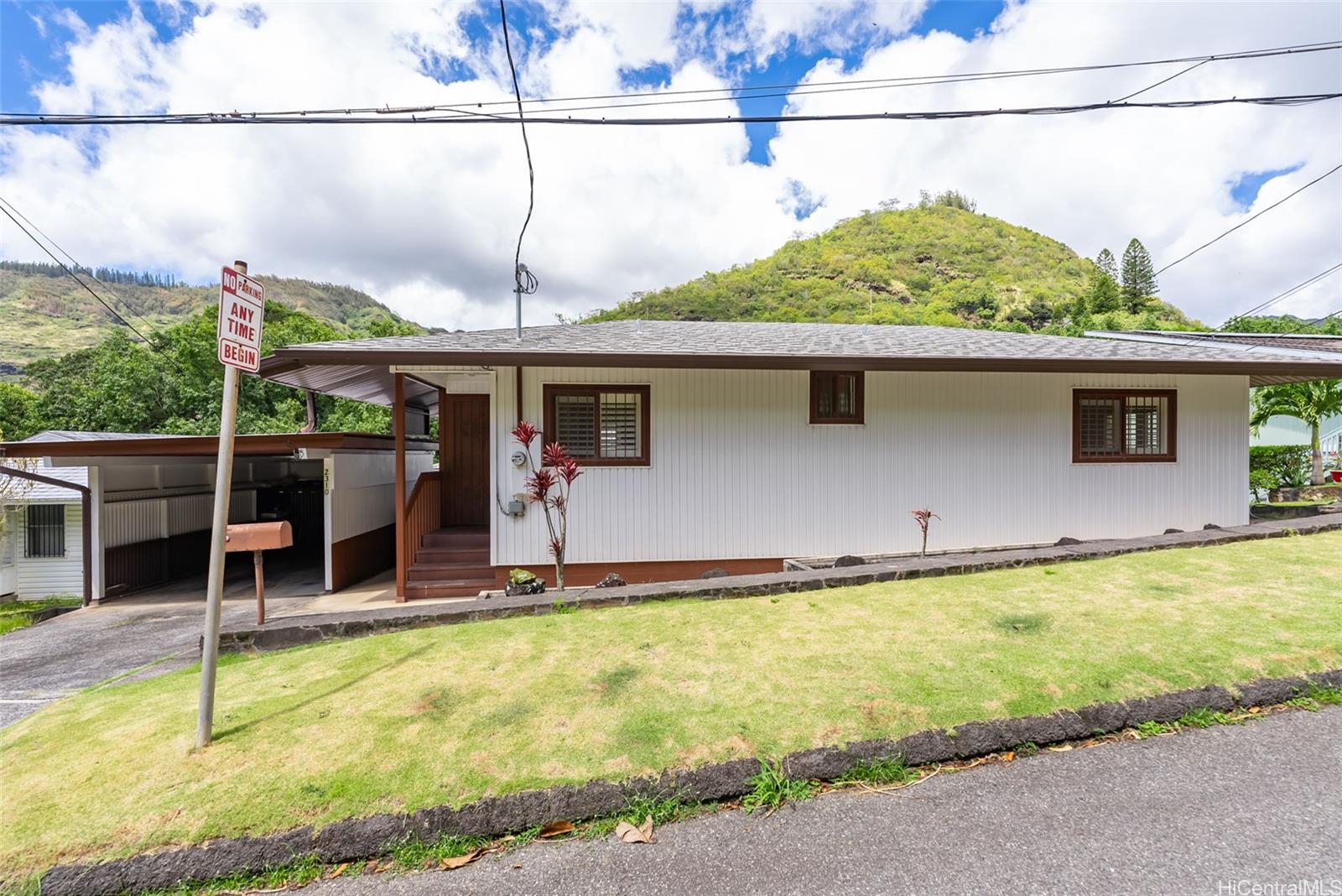 2310 Kipona Place Honolulu, HI 96816