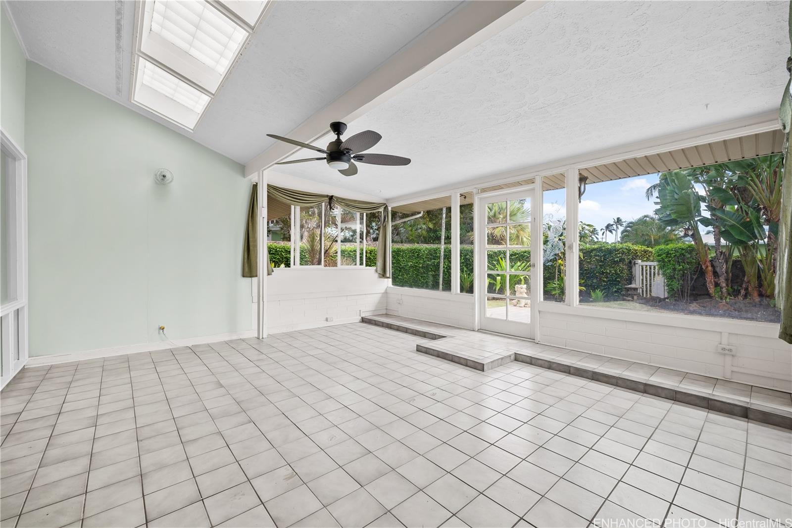 184 Aikahi Loop Kailua, HI 96734