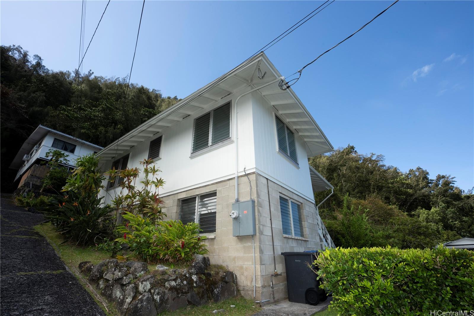 2521 Henry Street Honolulu, HI 96817