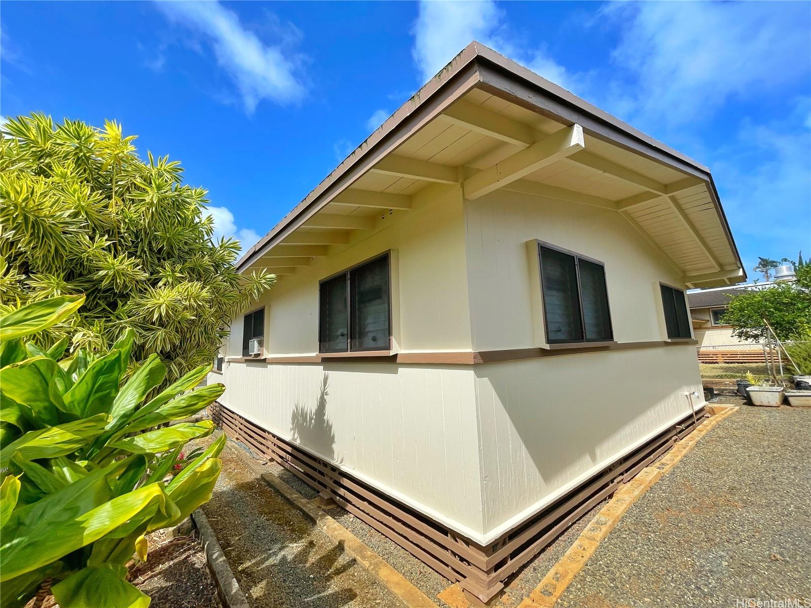 44-754 Kaneohe Bay Drive Kaneohe, HI 96744