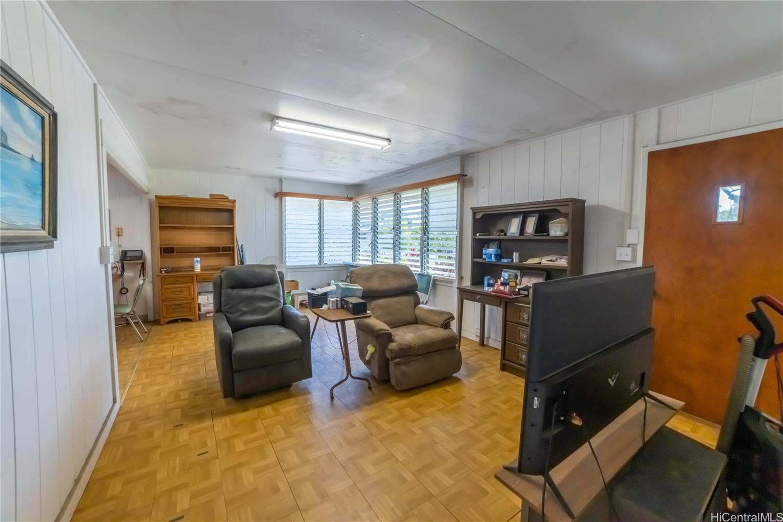 120 Maluniu Avenue #A, Kailua, HI 96734