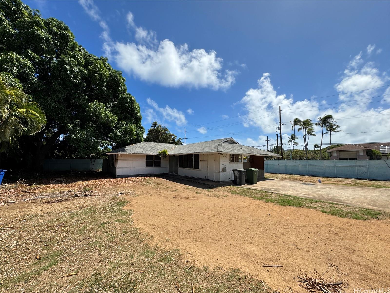 204 Kuulei Road Kailua, HI 96734