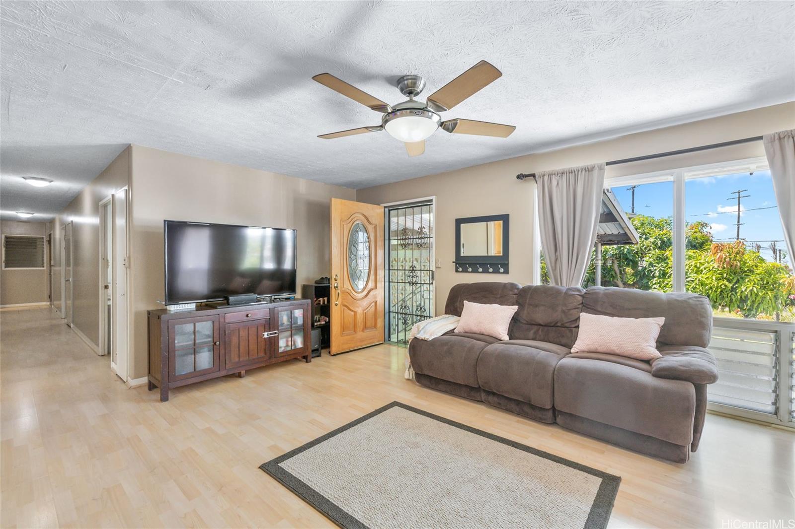 3649 Puuku Mauka Drive Honolulu, HI 96818