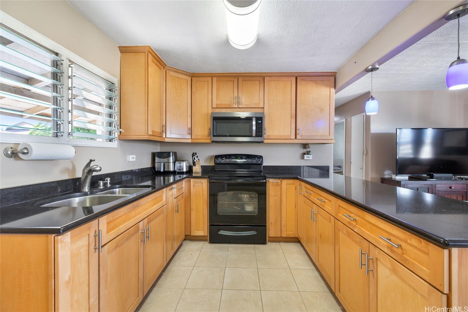 3649 Puuku Mauka Drive Honolulu, HI 96818