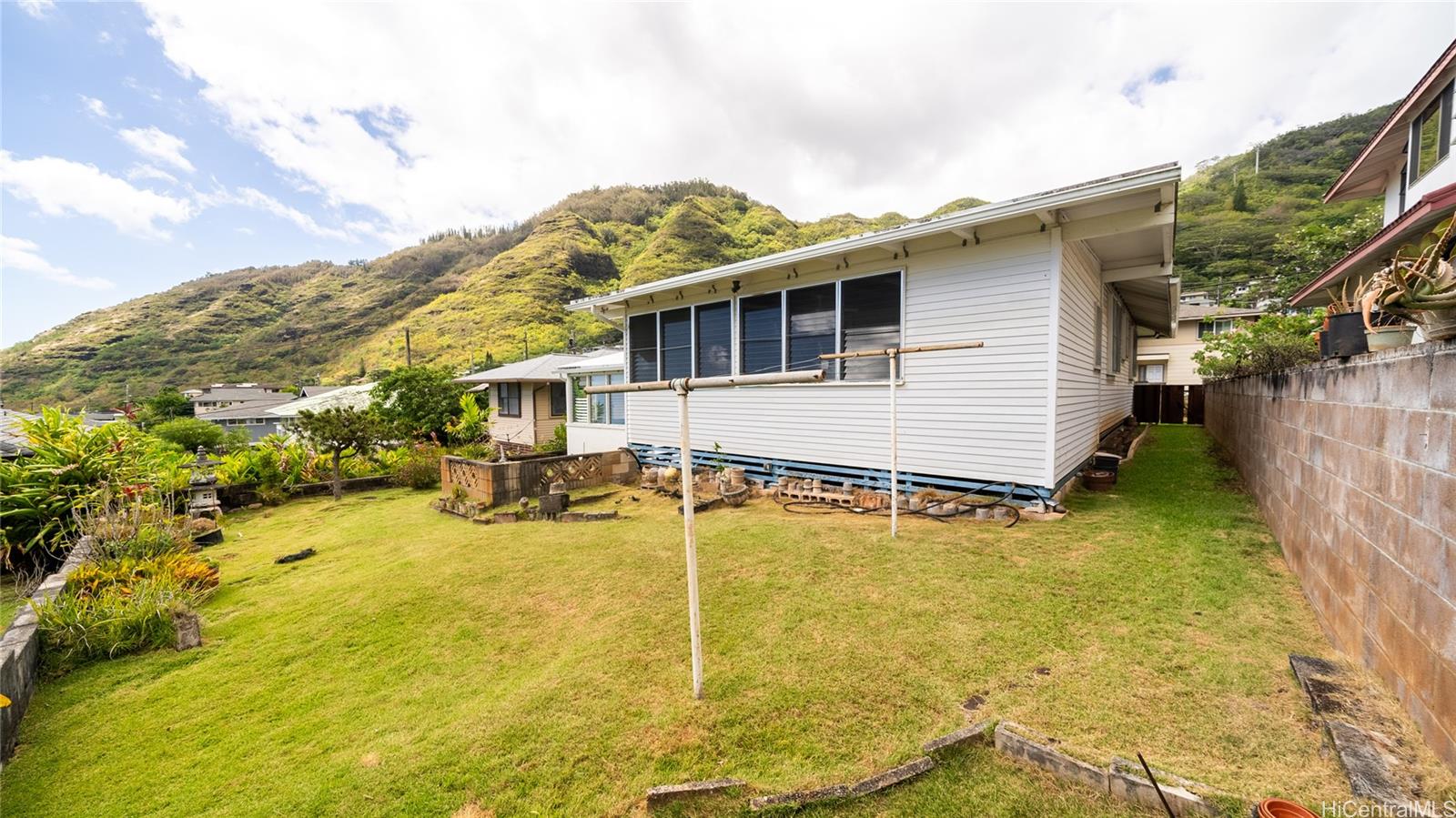 2533 Jasmine Street Honolulu, HI 96816