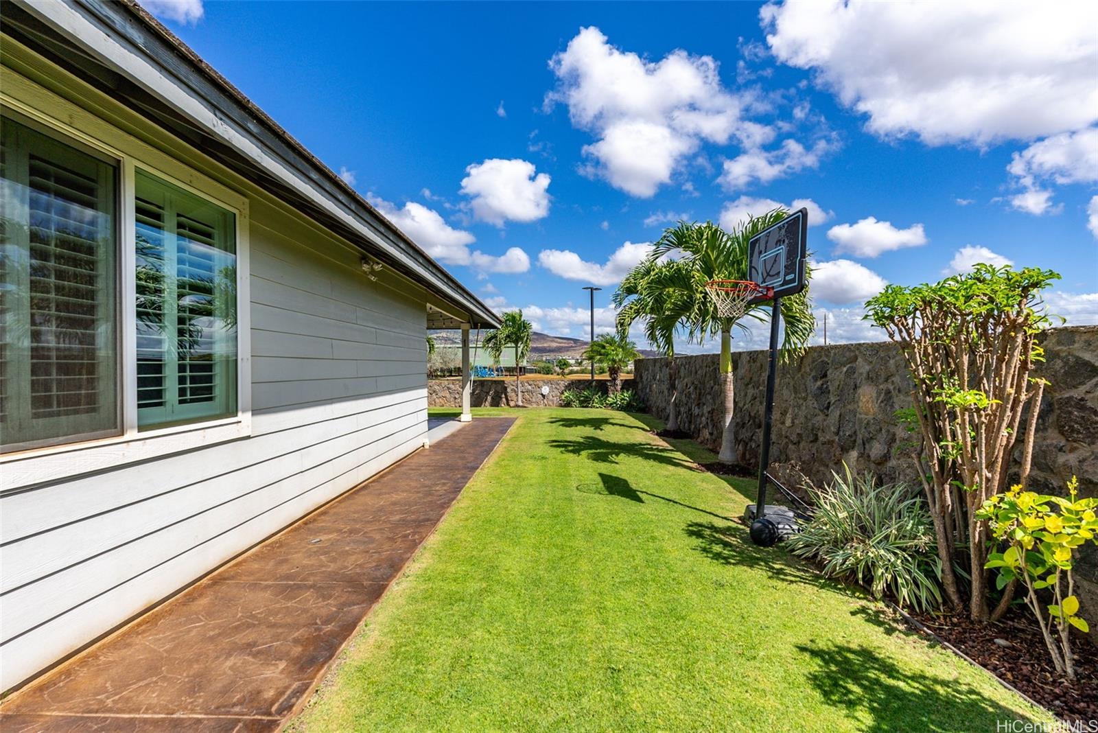 1246 Luakalai Street Kapolei, HI 96707