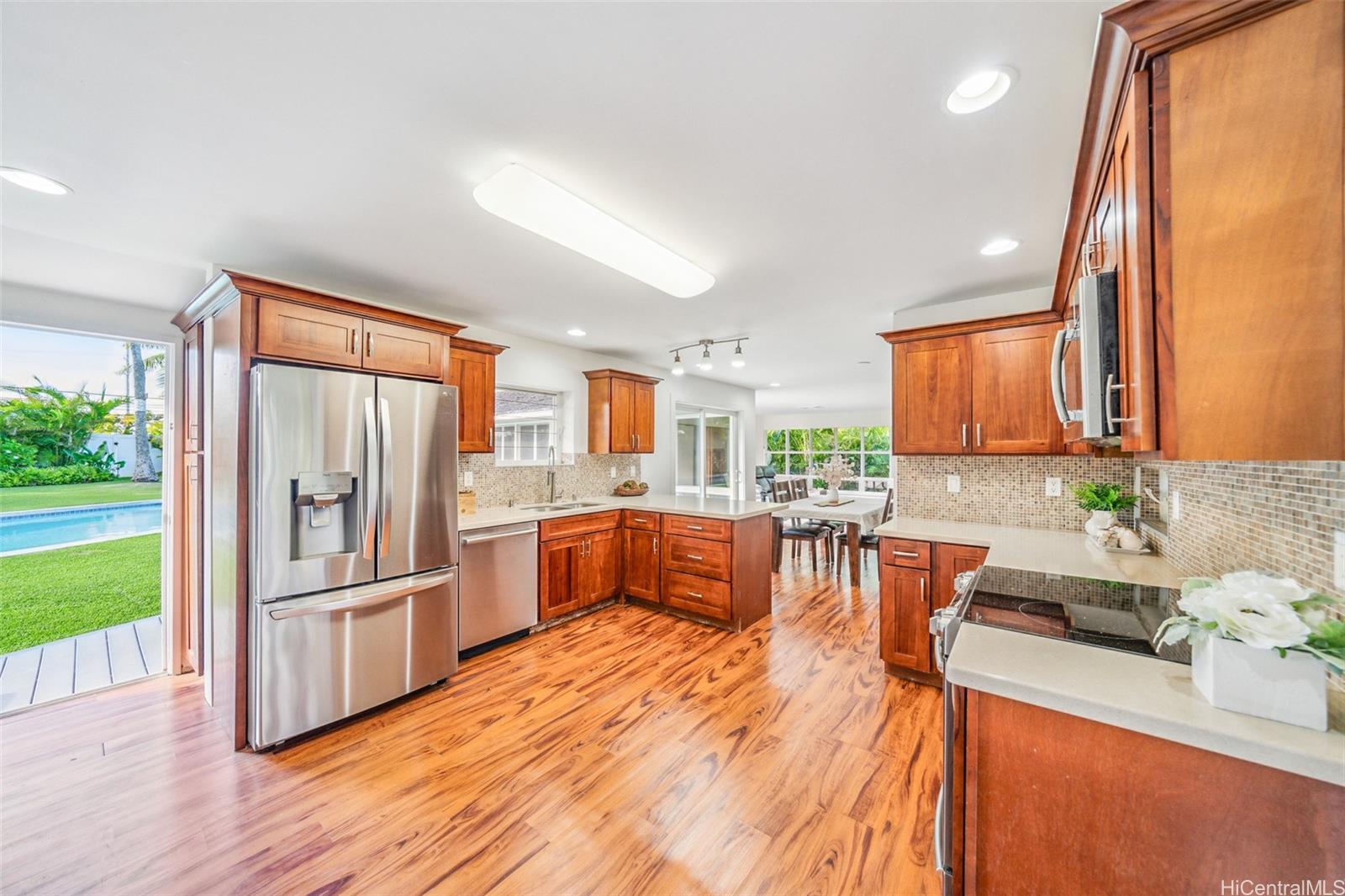 733 Nunu Street Kailua, HI 96734