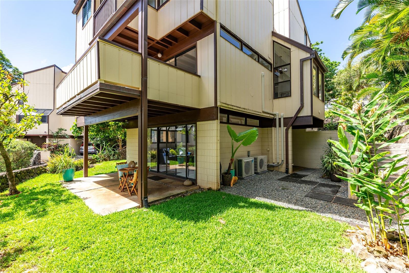 2817 Manoa Road #B, Honolulu, HI 96822