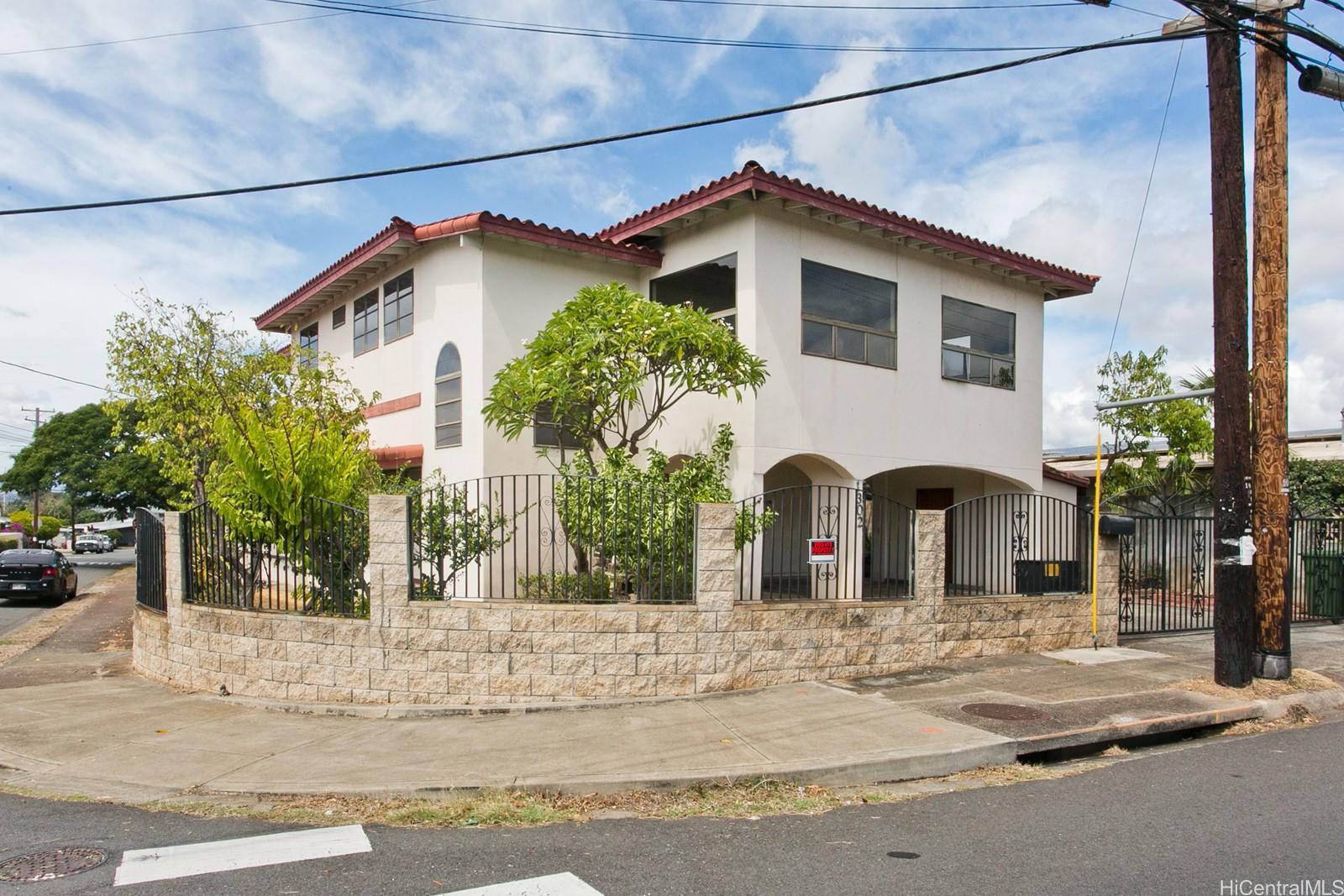 1302 Haloa Drive Honolulu, HI 96818