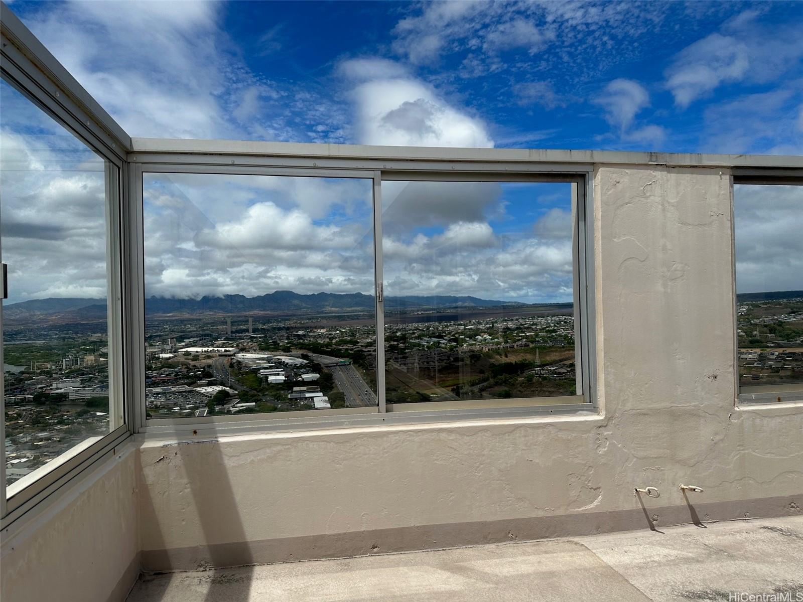 98-288 Kaonohi Street #4401, Aiea, HI 96701