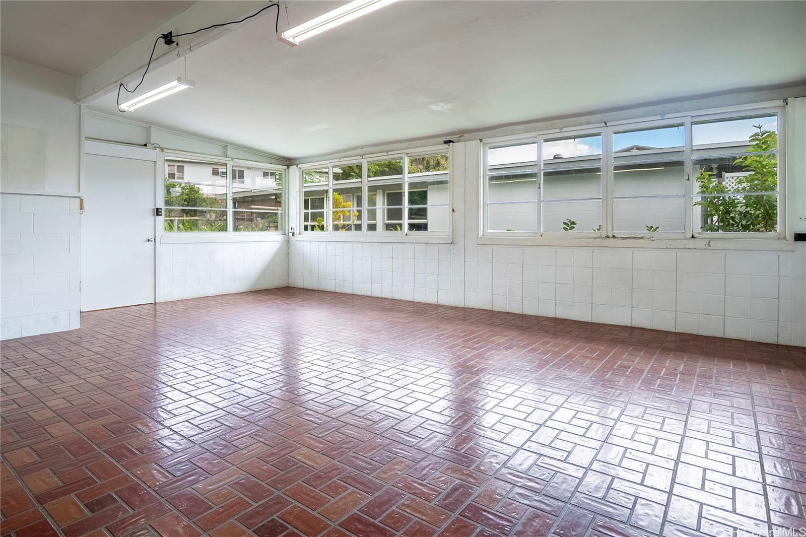 45-877 Keneke Street Kaneohe, HI 96744