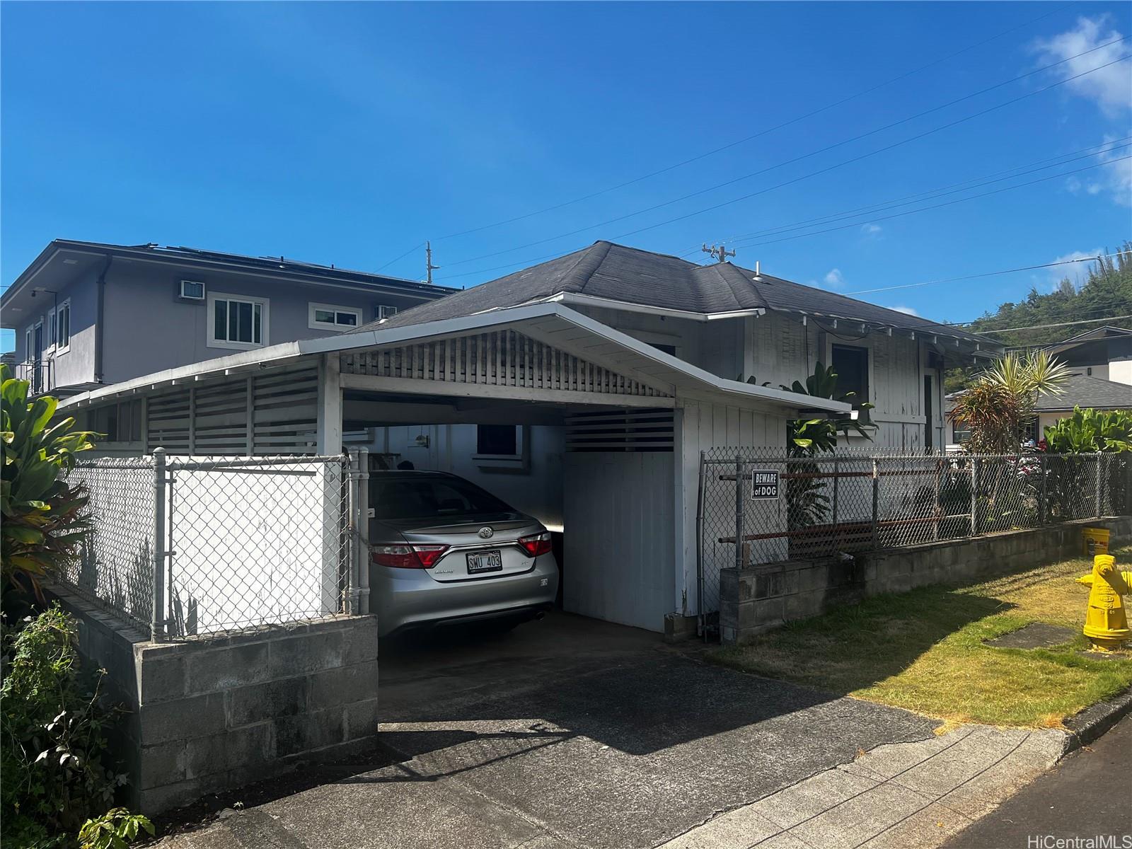 2267 Kanealii Avenue Honolulu, HI 96813