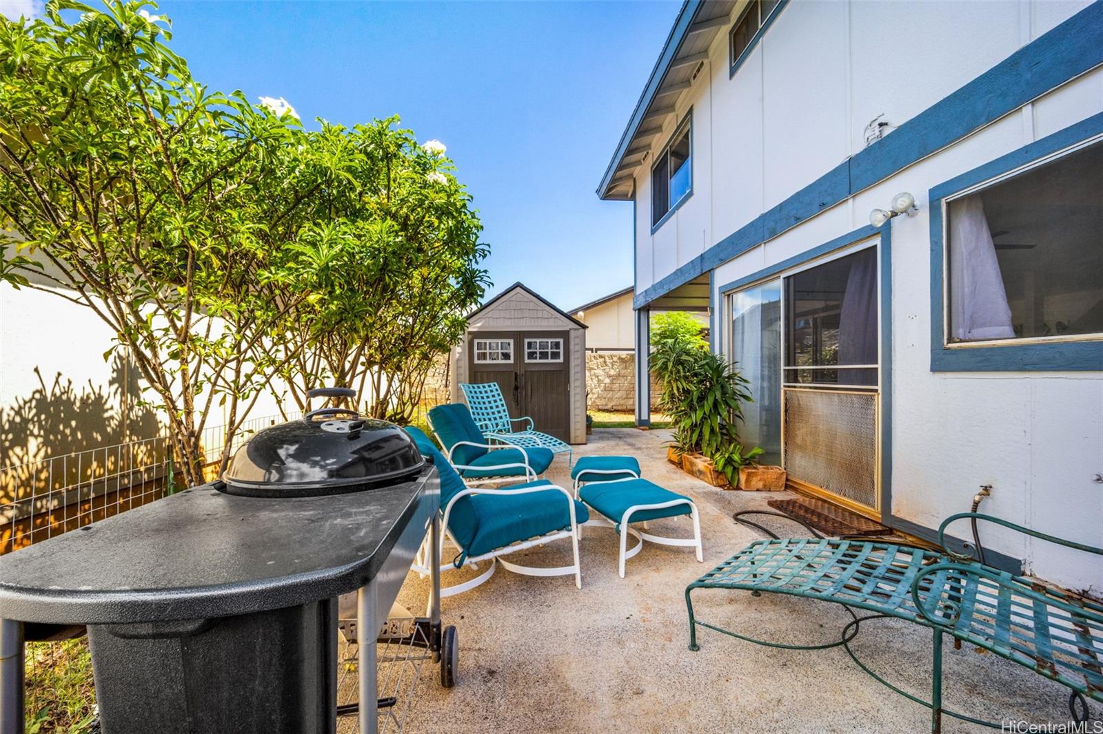 94-679 Noheaiki Place Waipahu, HI 96797