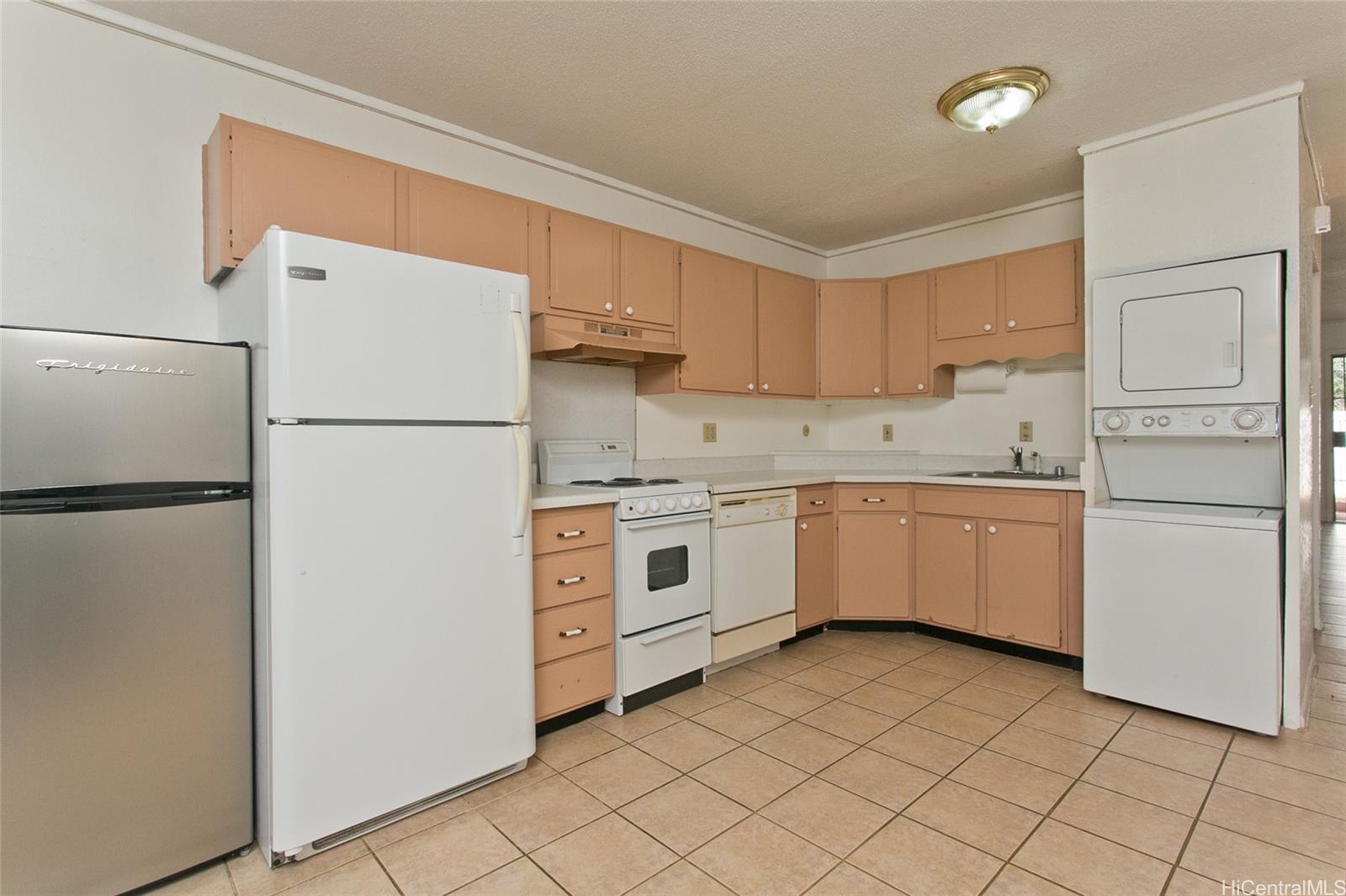 98-733 Kaonohi Street #A, Aiea, HI 96701