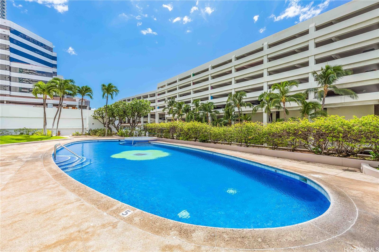 1341 Kapiolani Boulevard #16B, Honolulu, HI 96814