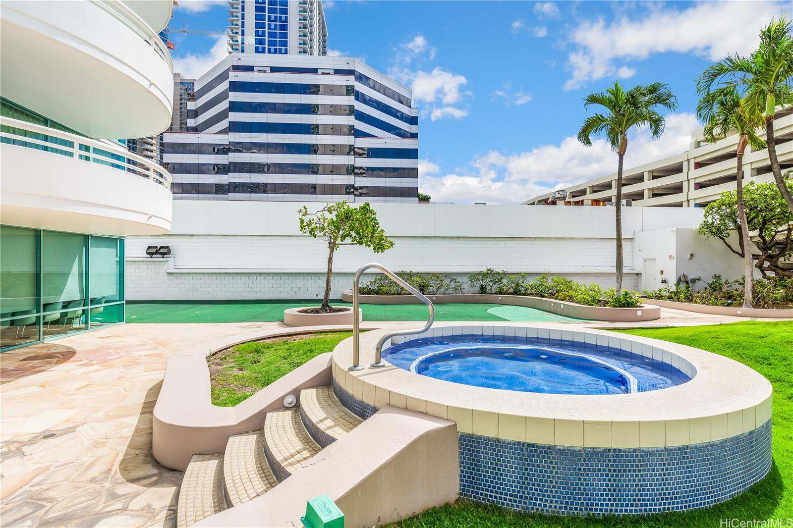 1341 Kapiolani Boulevard #16B, Honolulu, HI 96814