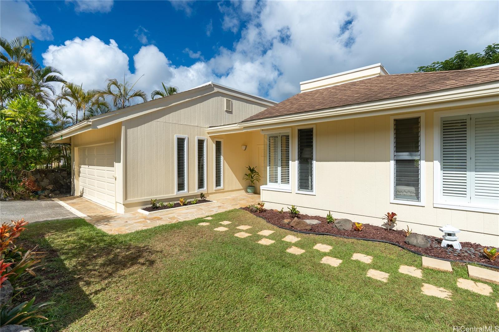 45-067 Kaneohe Bay Drive #B, Kaneohe, HI 96744