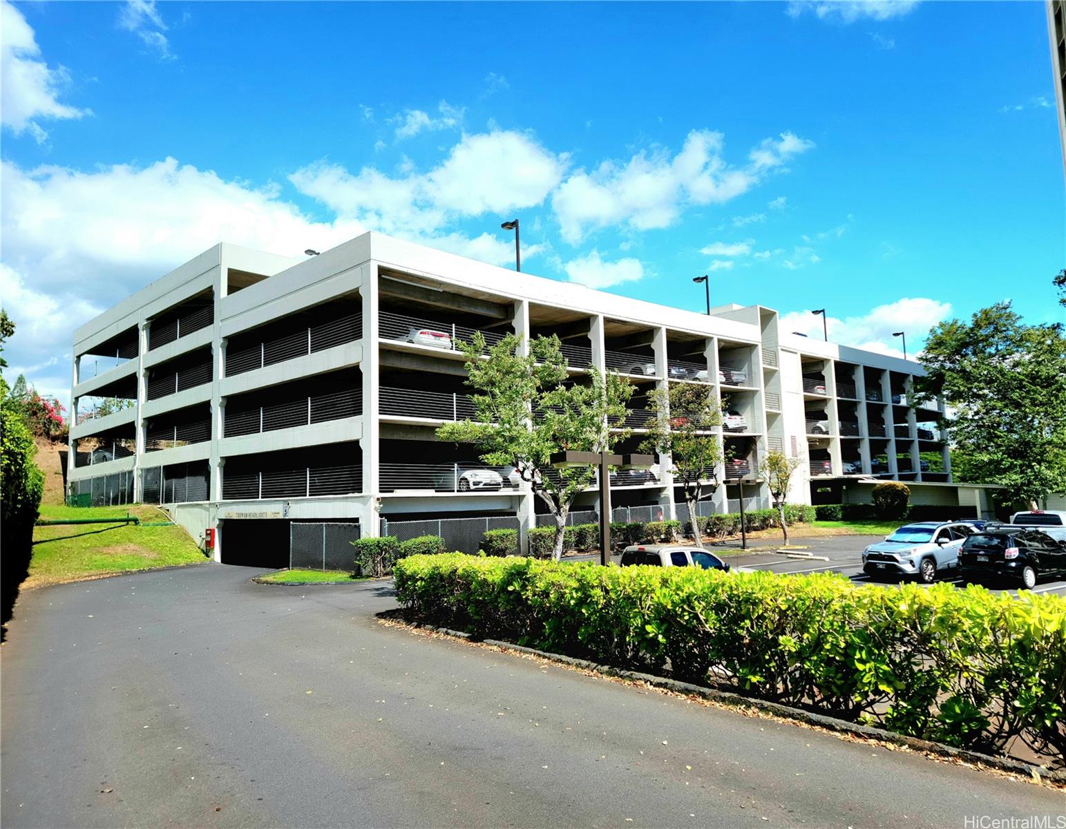 98-500 Koauka Loop #2C, Aiea, HI 96701