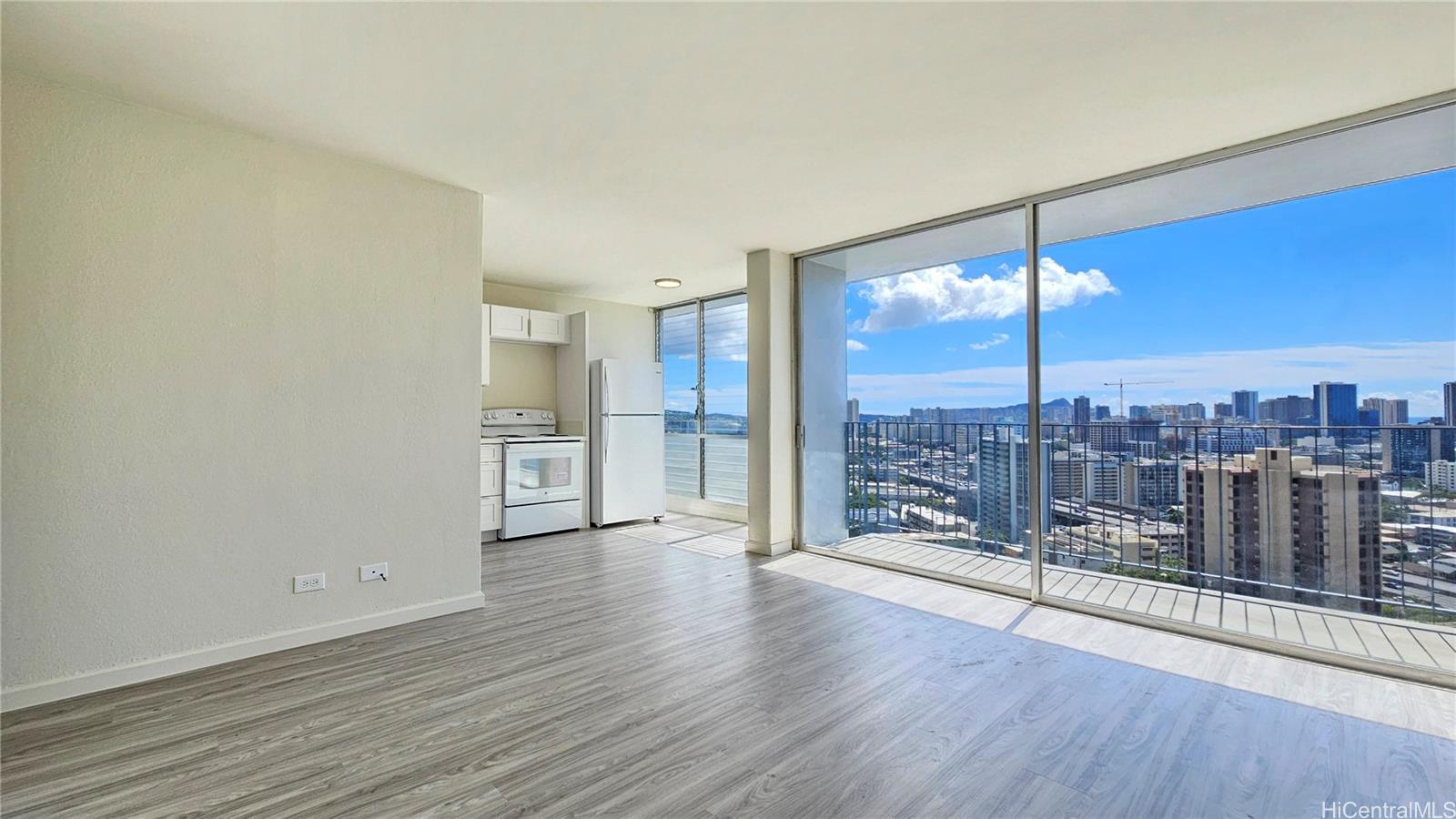 1456 Thurston Avenue #A1502, Honolulu, HI 96822