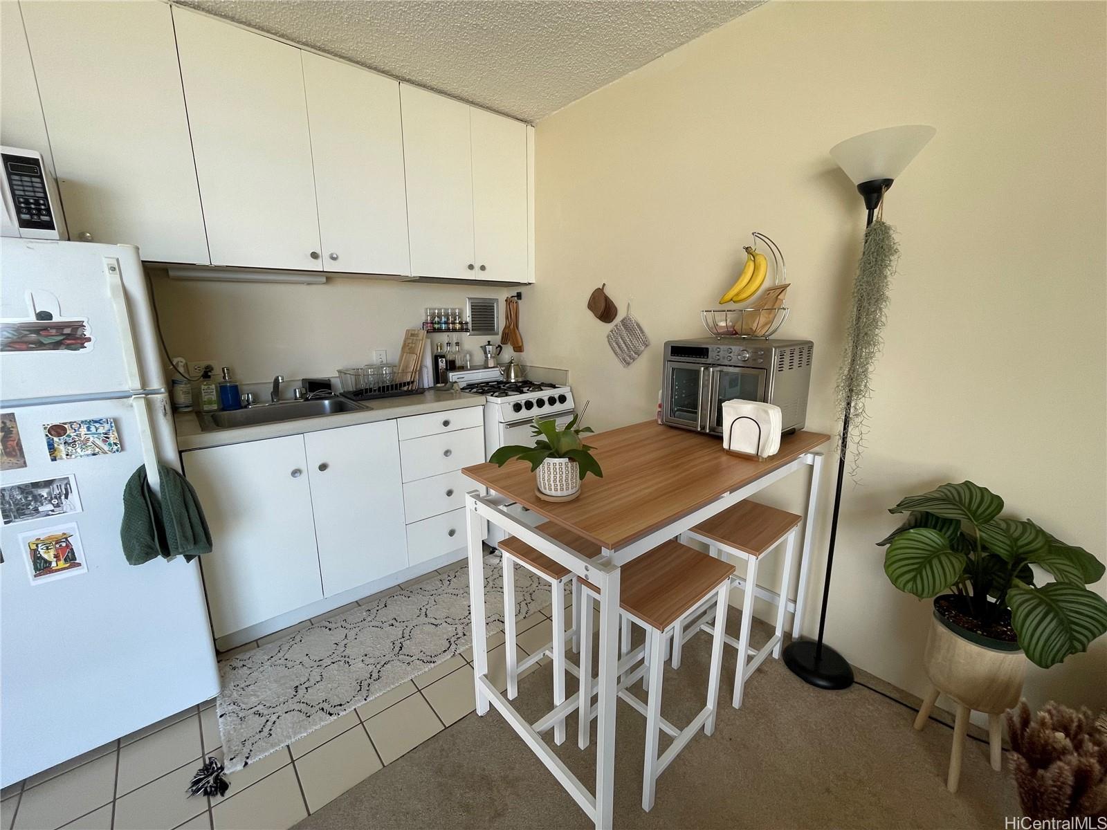 750 Amana Street #1110, Honolulu, HI 96814