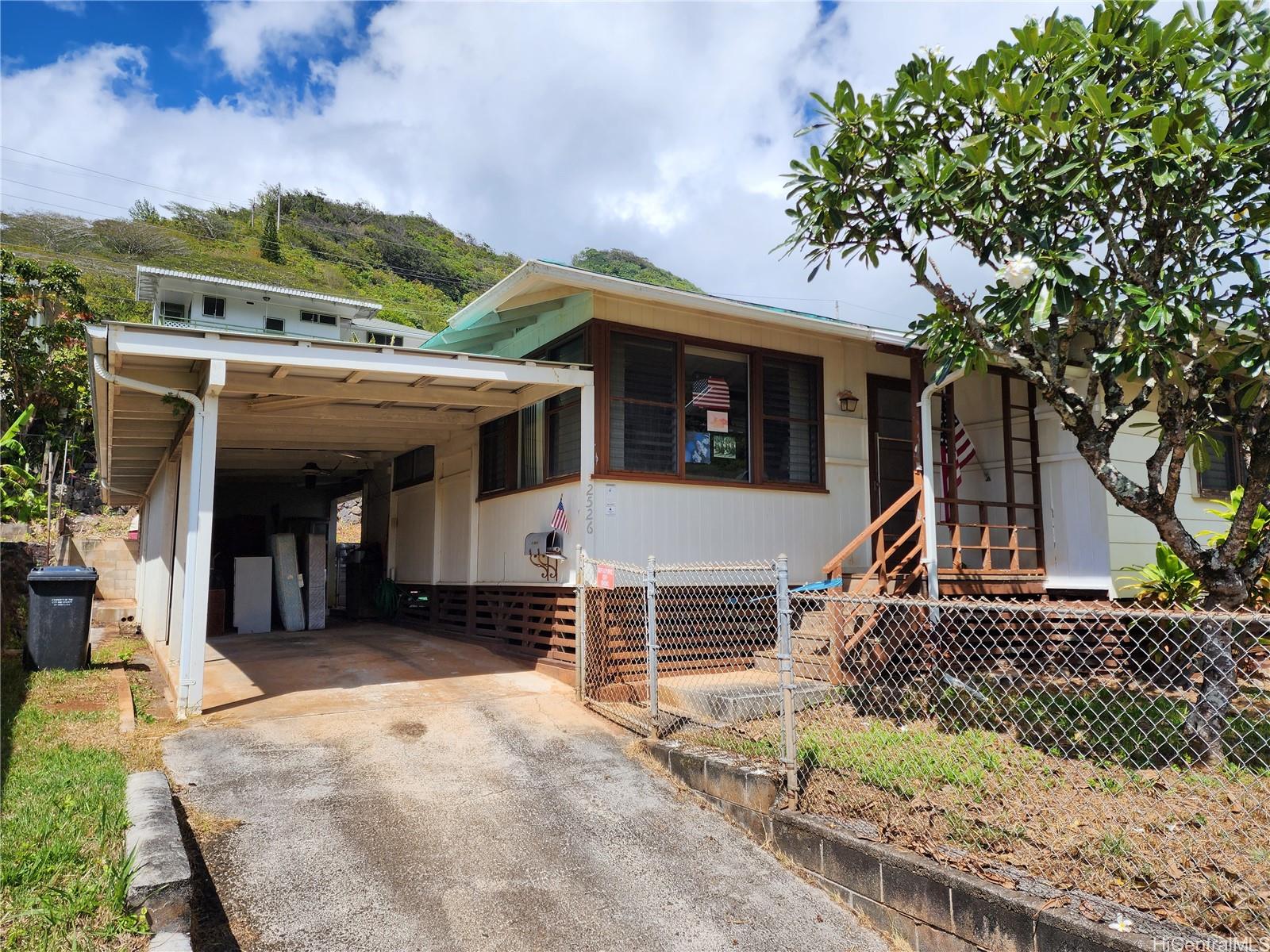 2526 Gardenia Street Honolulu, HI 96816