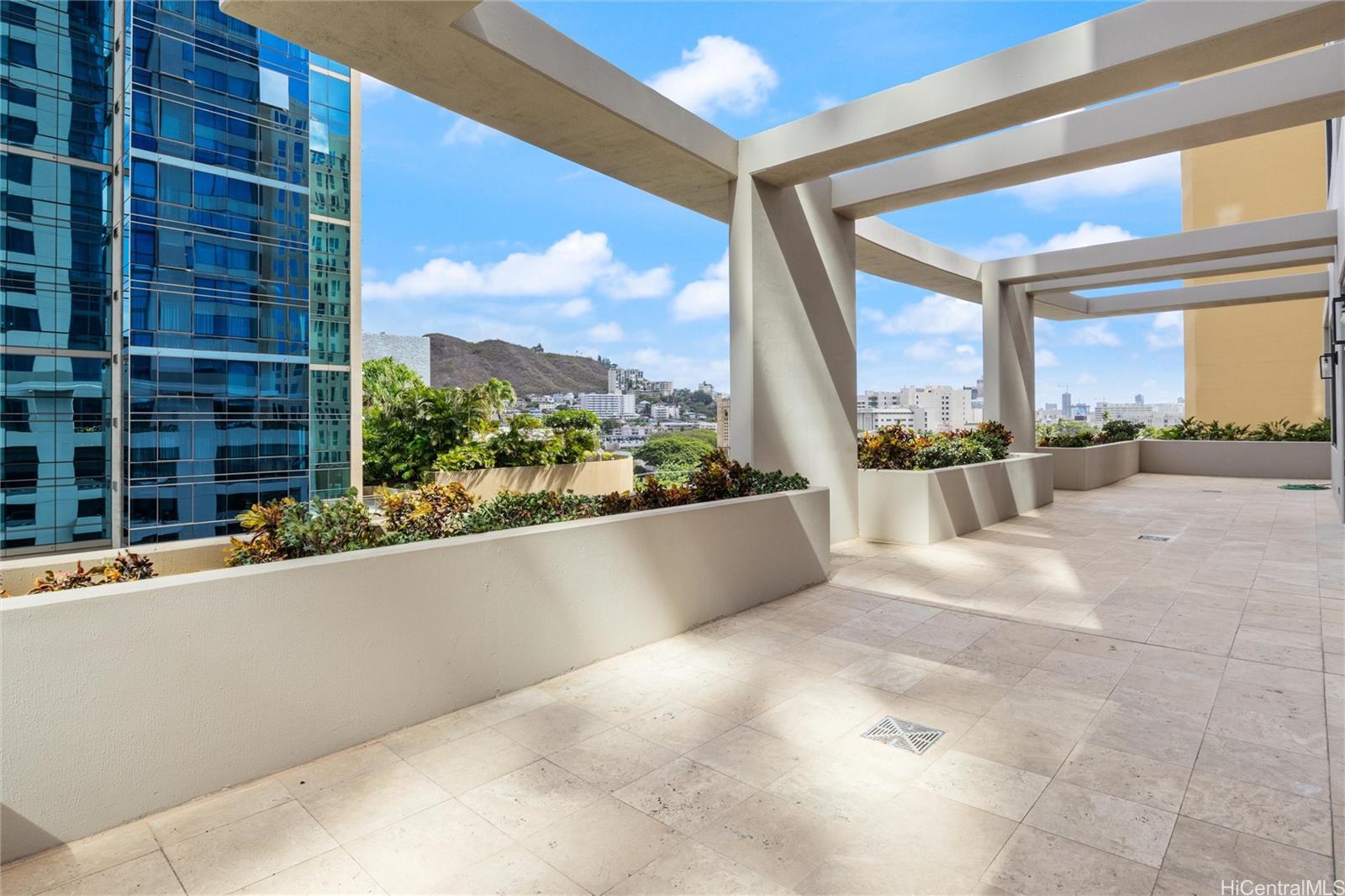 1199 Bishop Street #11, Honolulu, HI 96813