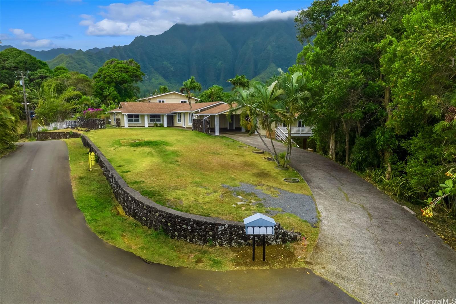 47-720 Lamalama Place Kaneohe, HI 96744