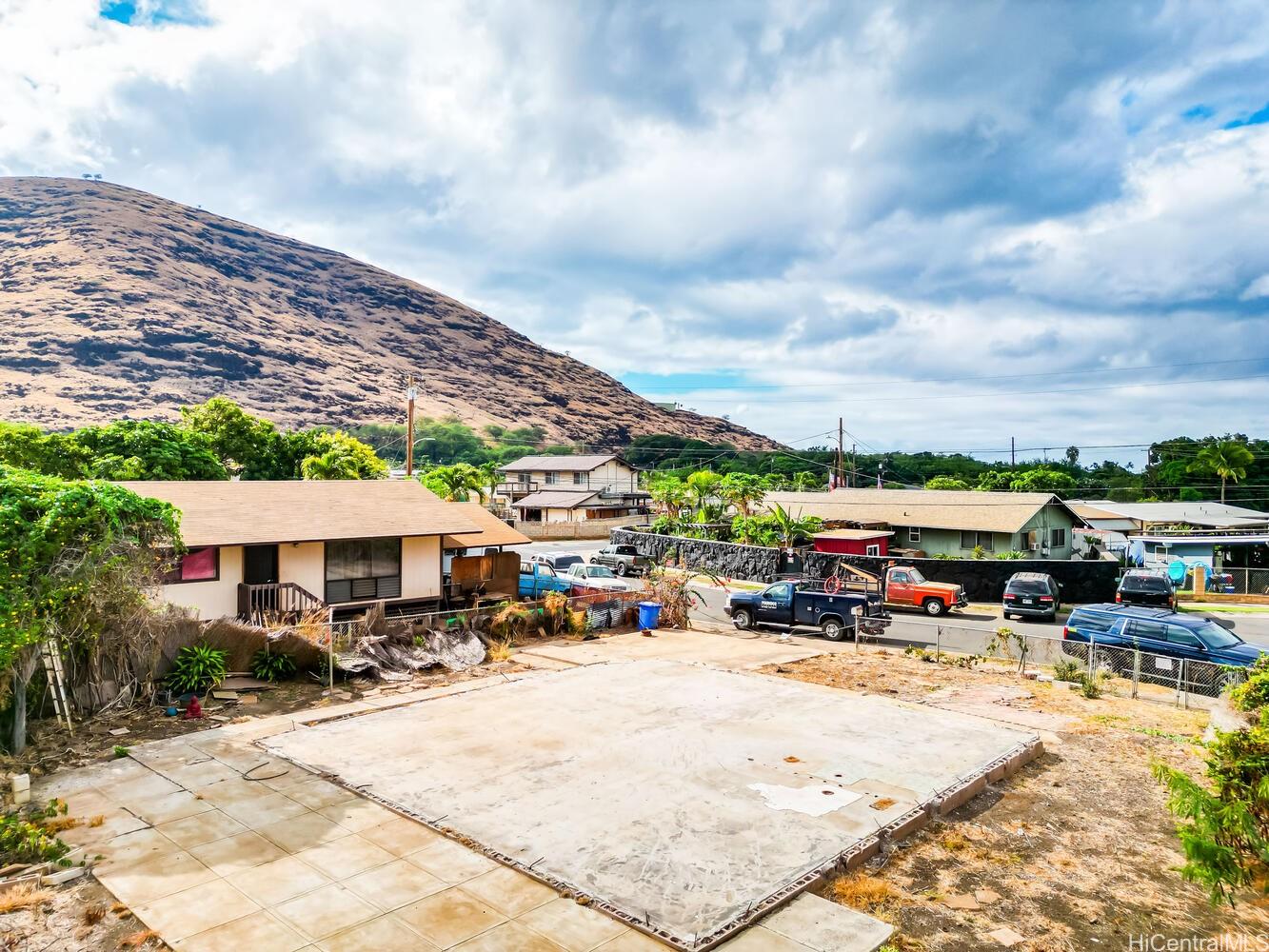 85-571 Momona Place Waianae, HI 96792