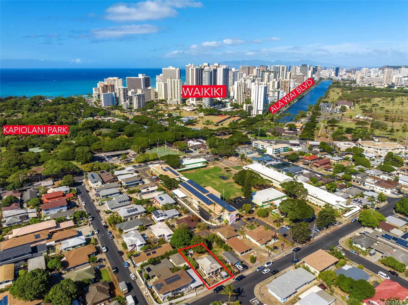 3471 Kanaina Avenue Honolulu, HI 96815