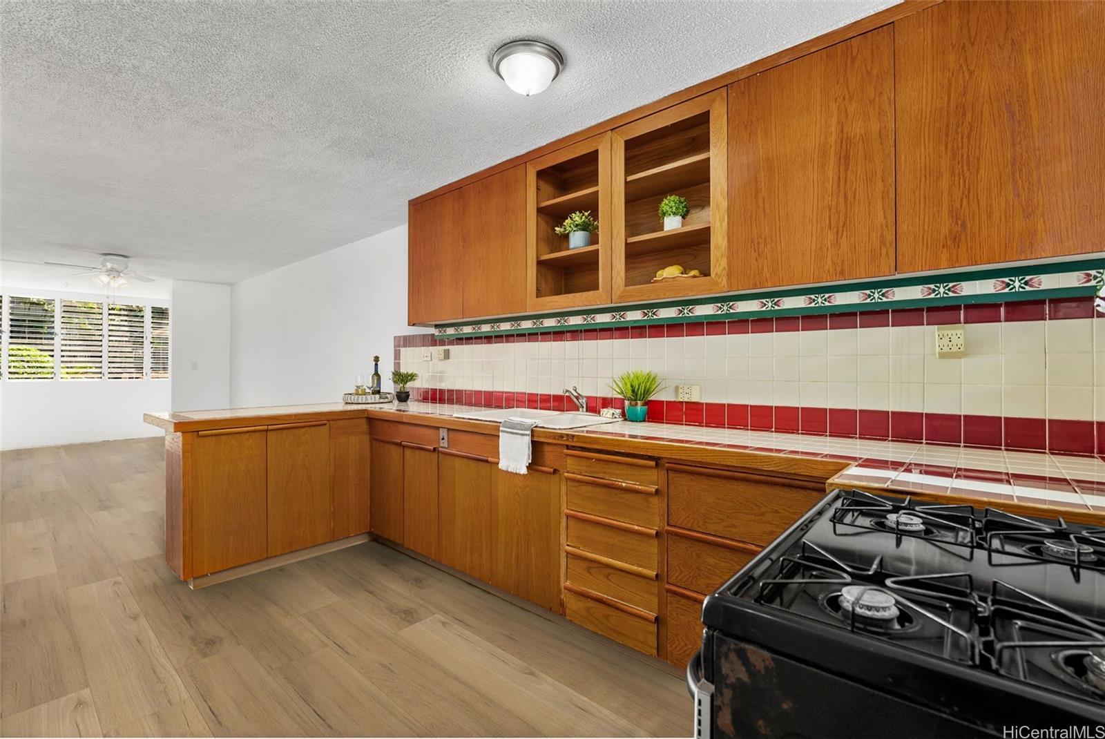 3131 Pualei Circle #13, Honolulu, HI 96815