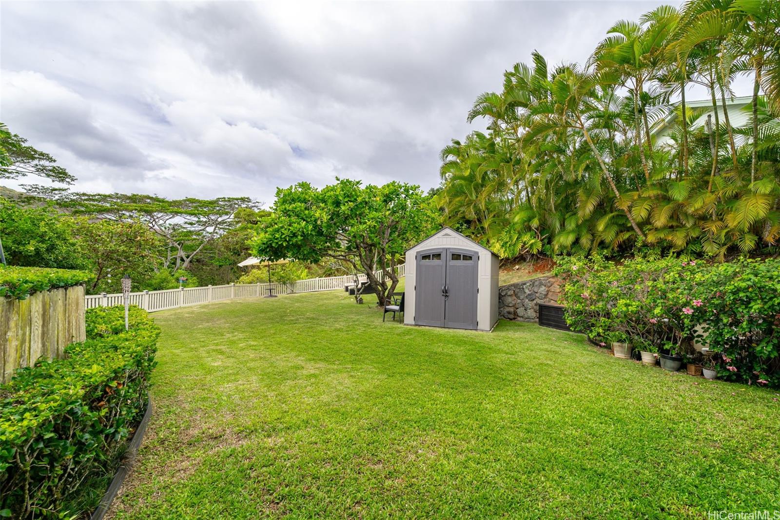 1706 Kanapuu Drive Kailua, HI 96734