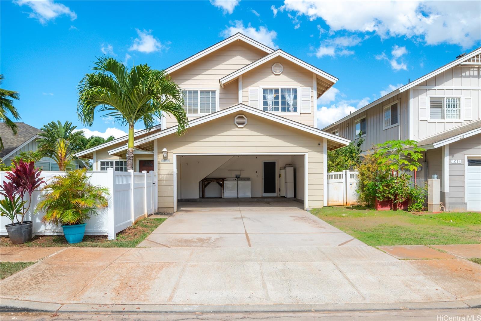 87-1010 Ahekai Street Waianae, HI 96792