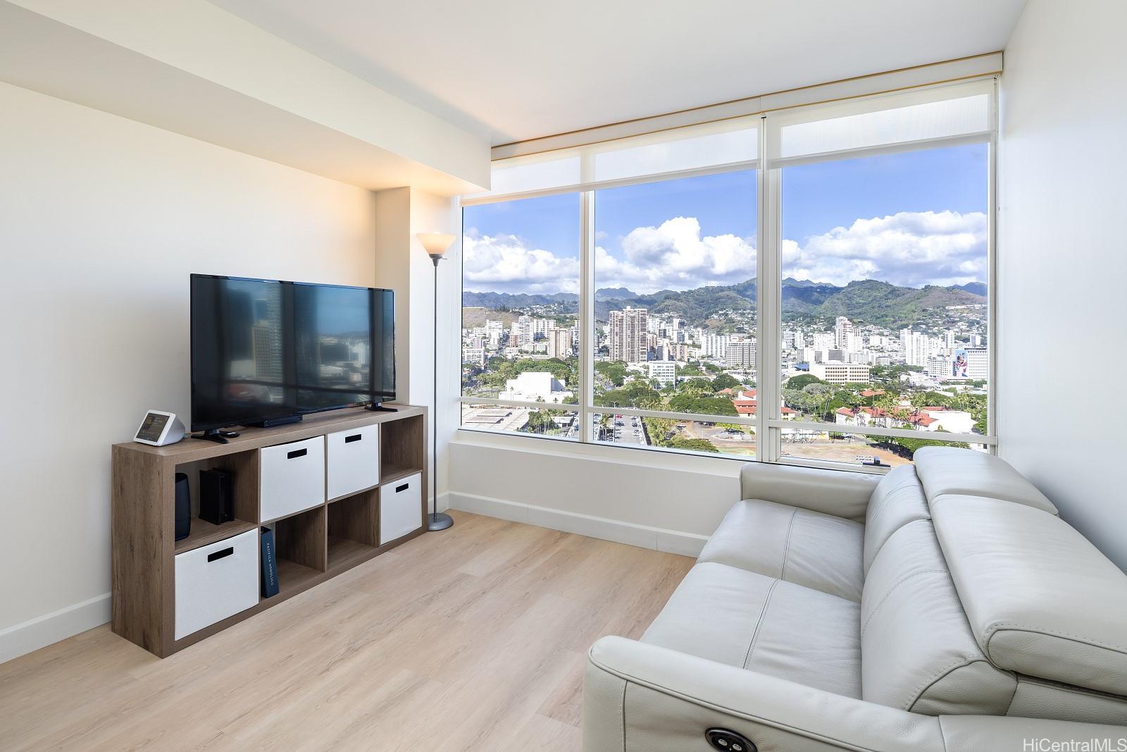 1009 Kapiolani Boulevard #2612, Honolulu, HI 96814