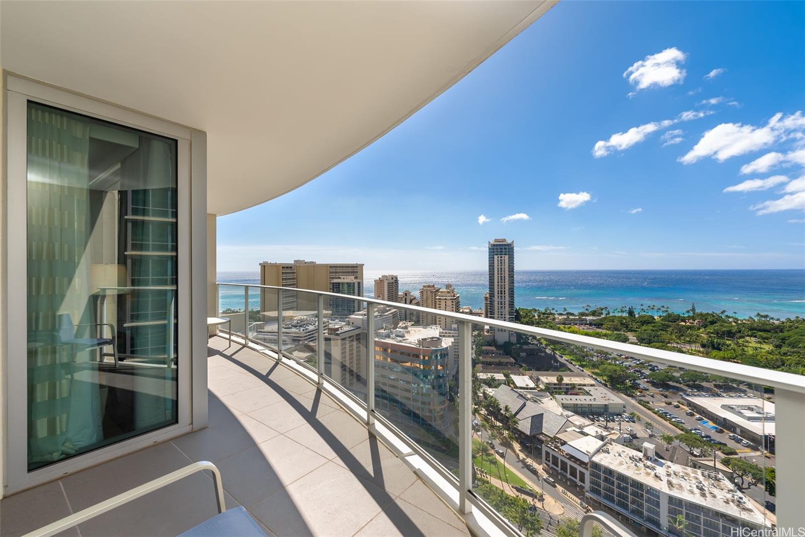 2139 Kuhio Avenue #3002, Honolulu, HI 96815