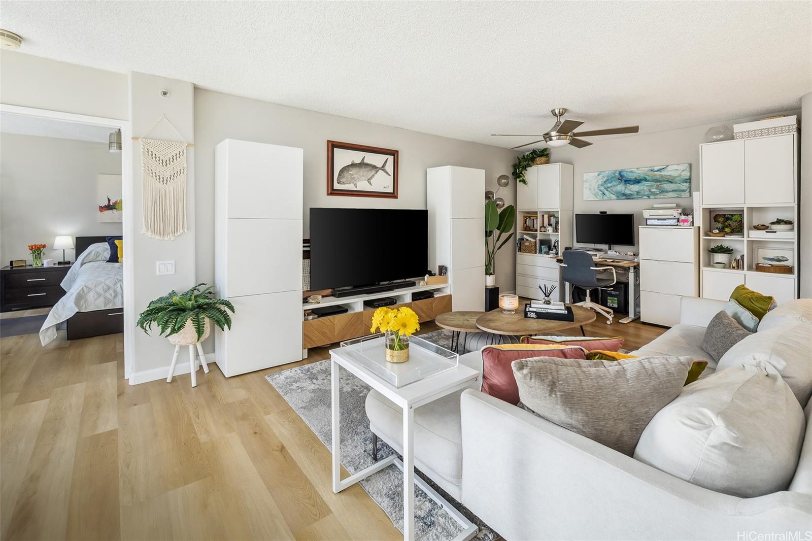 1212 Nuuanu Avenue #902, Honolulu, HI 96817