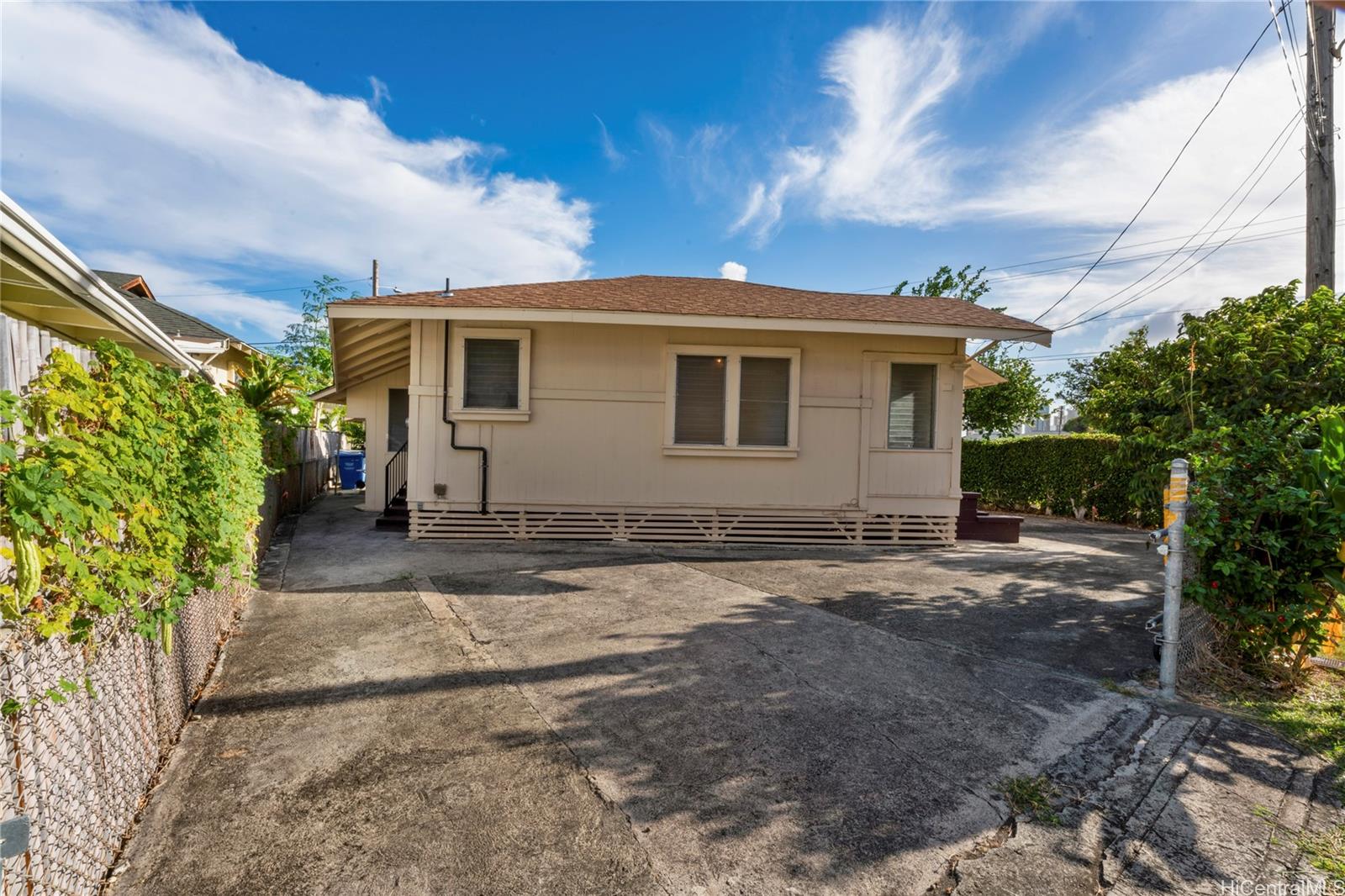 1952 Dole Street Honolulu, HI 96822