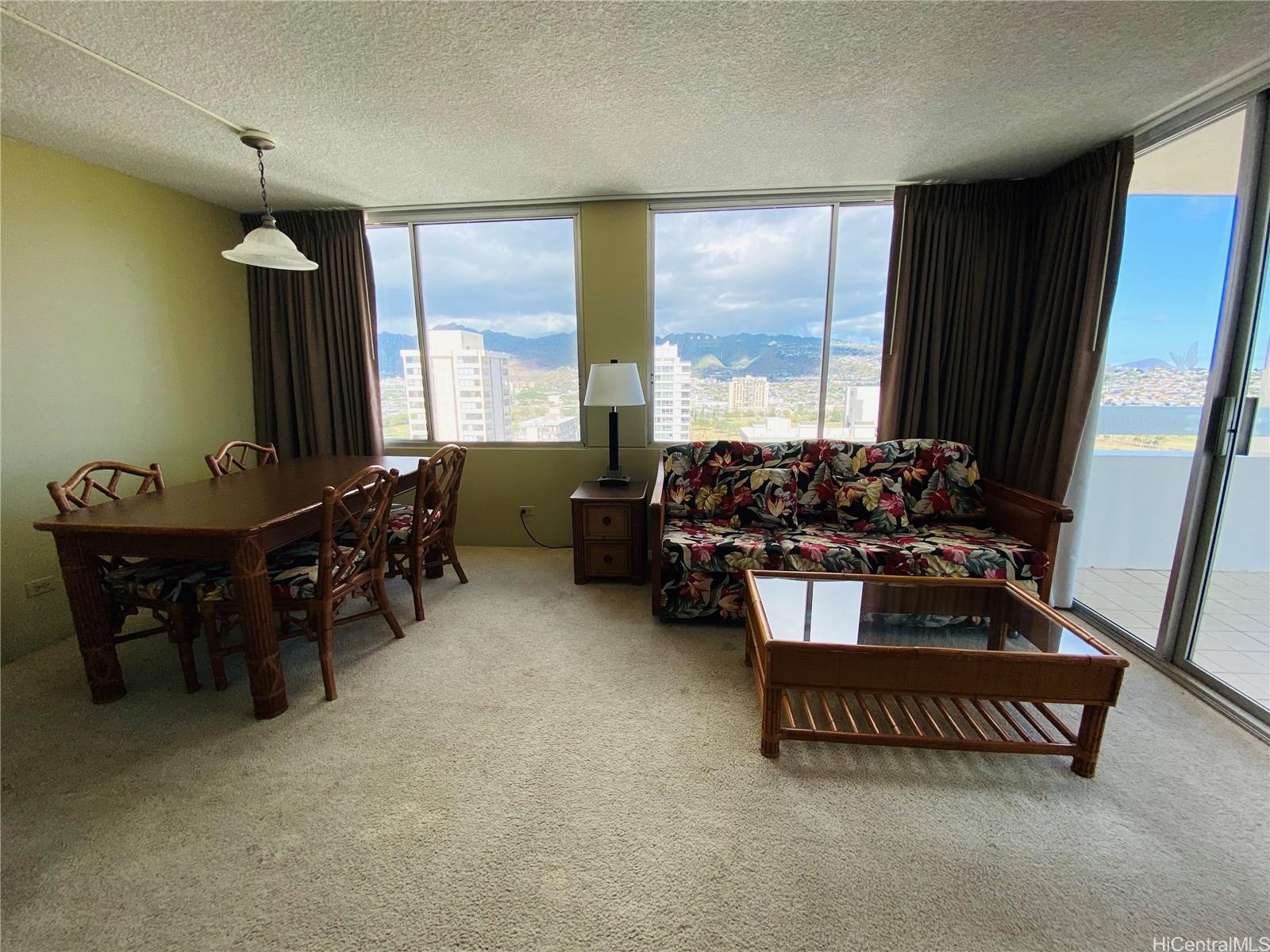 2427 Kuhio Avenue #2807, Honolulu, HI 96815