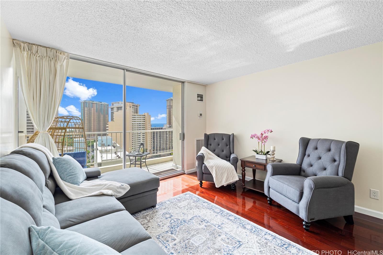 400 Hobron Lane #2111, Honolulu, HI 96815