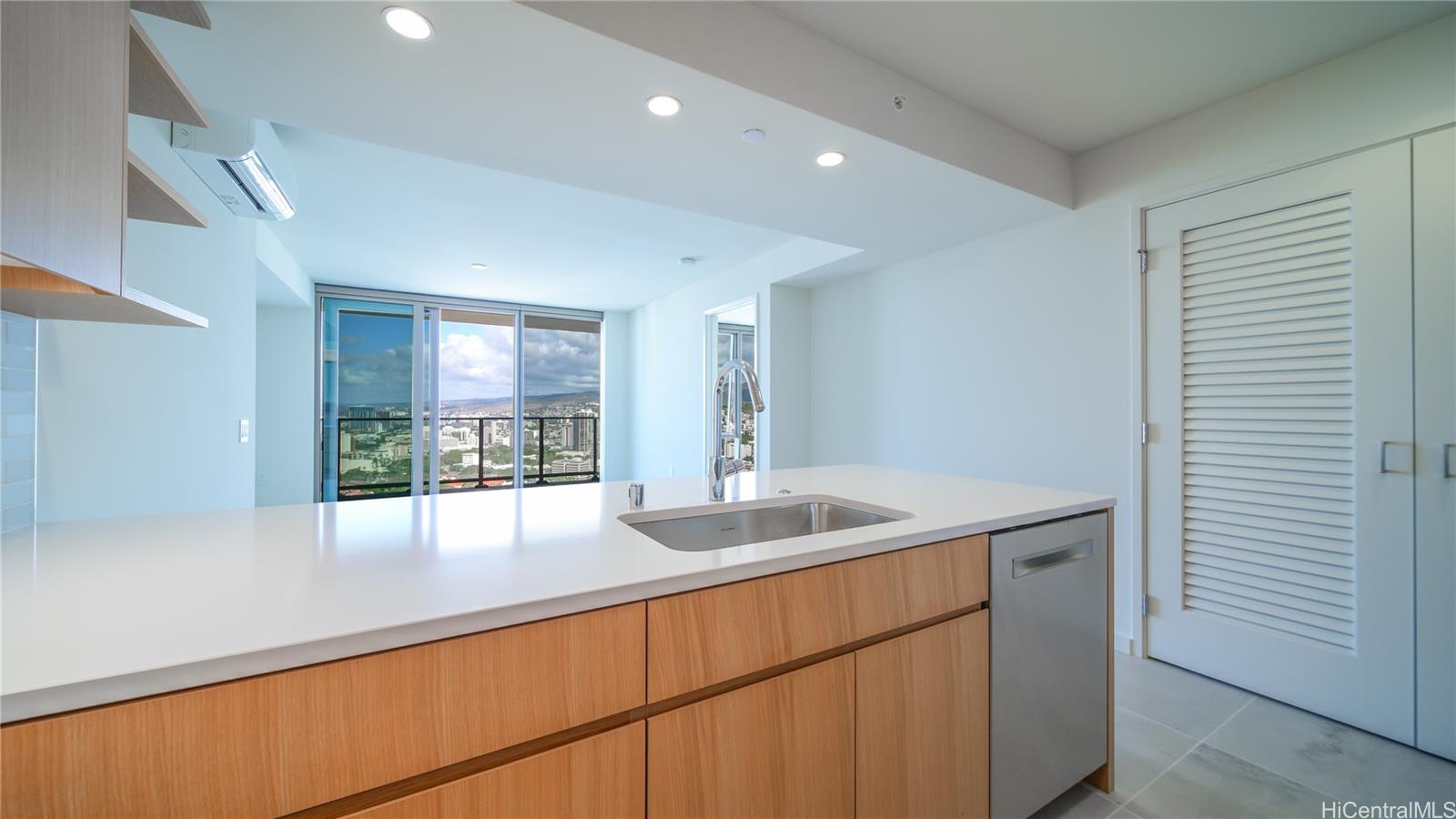 1388 Kapiolani Boulevard #4006, Honolulu, HI 96814