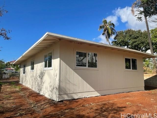 94-1051 Lumikula Street Waipahu, HI 96797