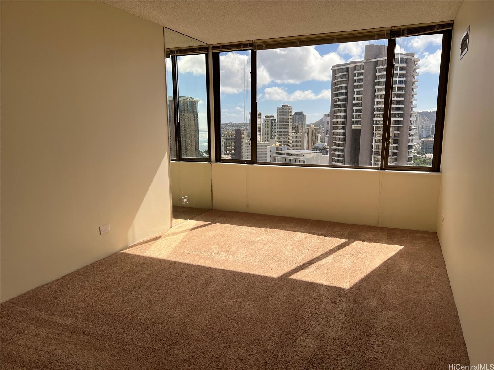 411 Hobron Lane #3209, Honolulu, HI 96815